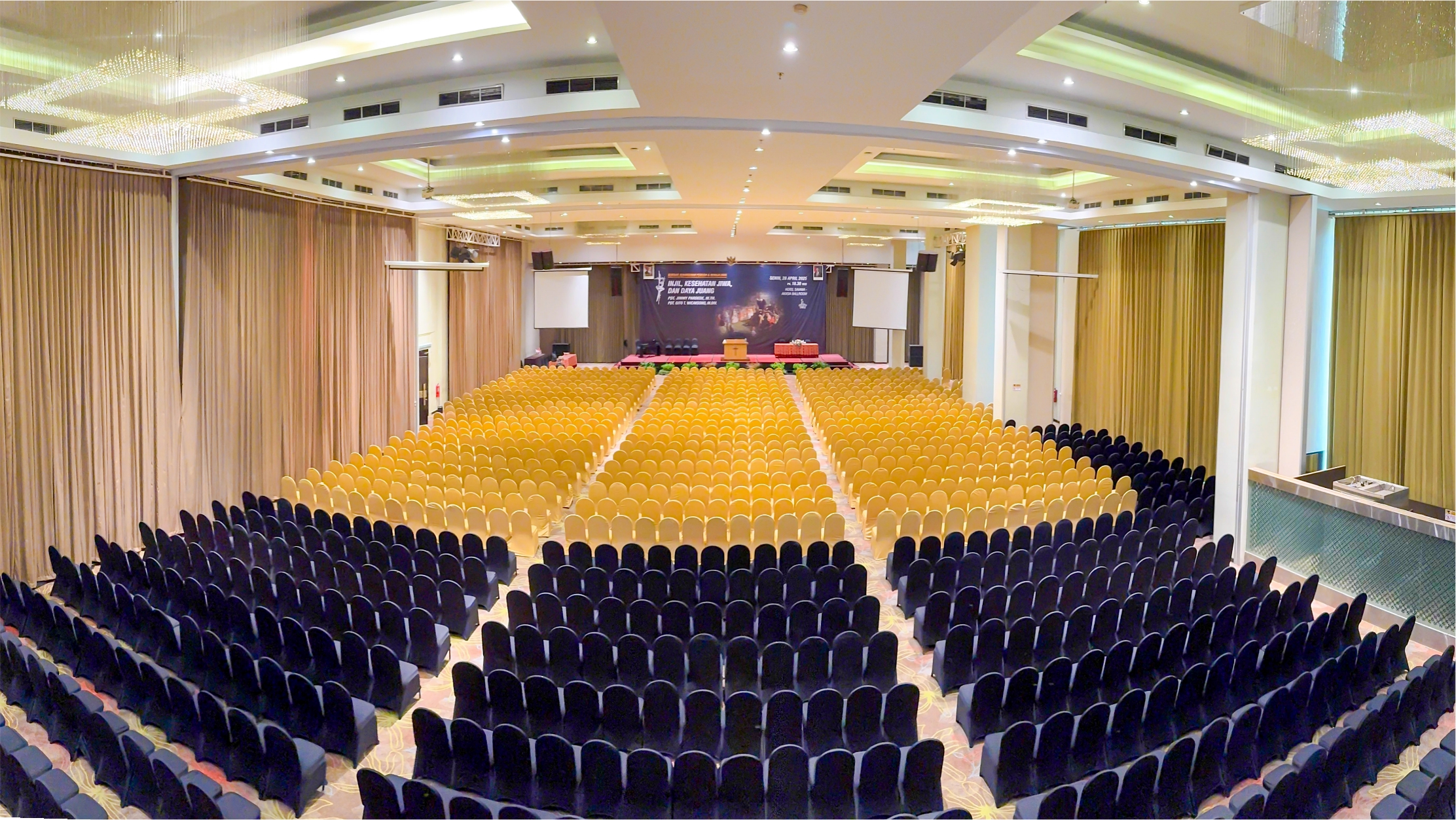 Seminar at Akasia Ballroom