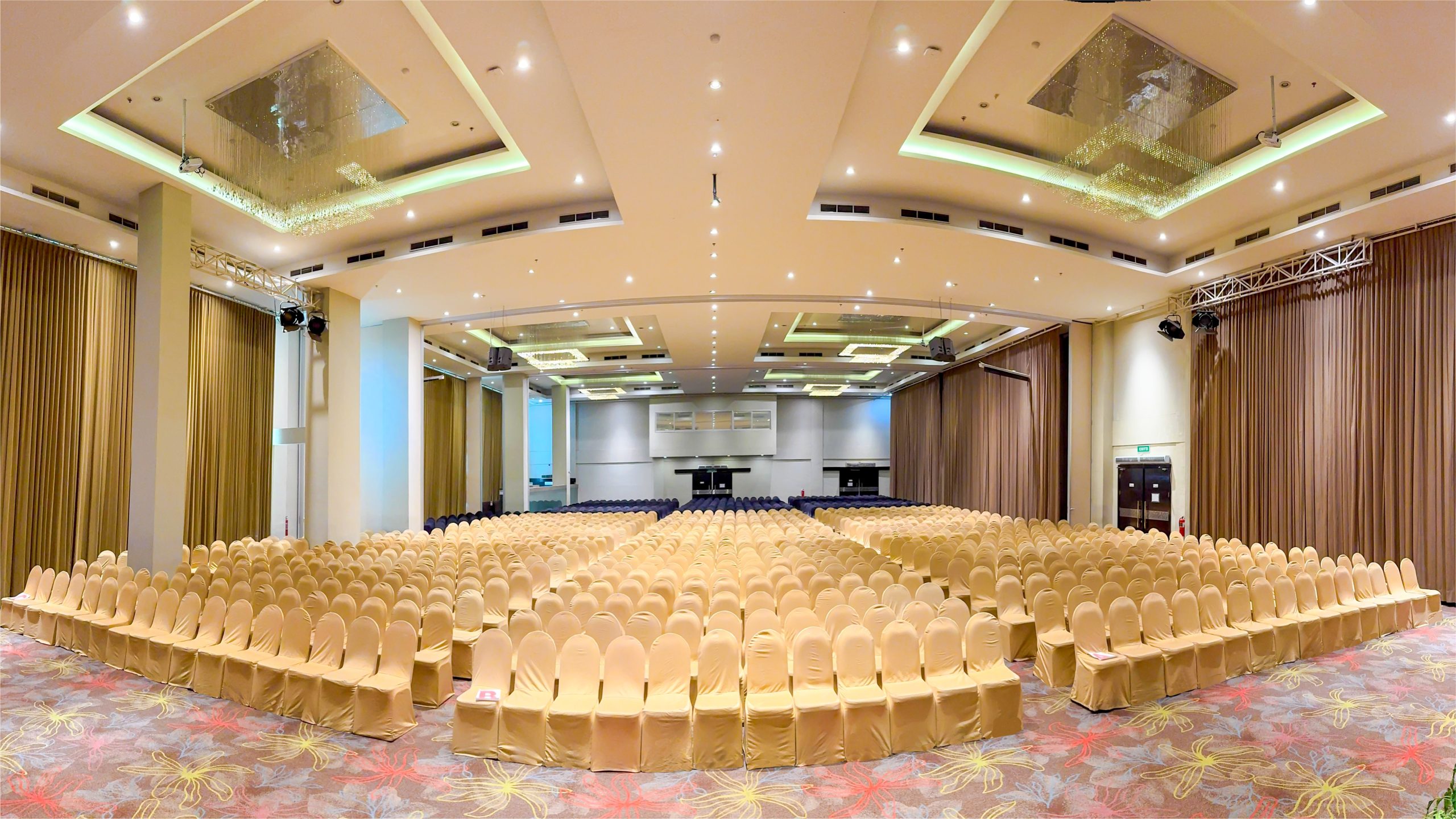 Seminar at Akasia Ballroom